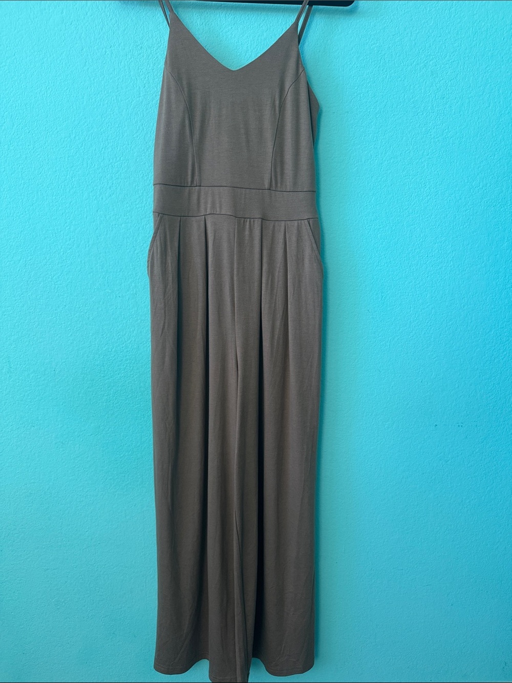 Sleeveless V-Neck Taupe Wide-Leg Jumpsuit